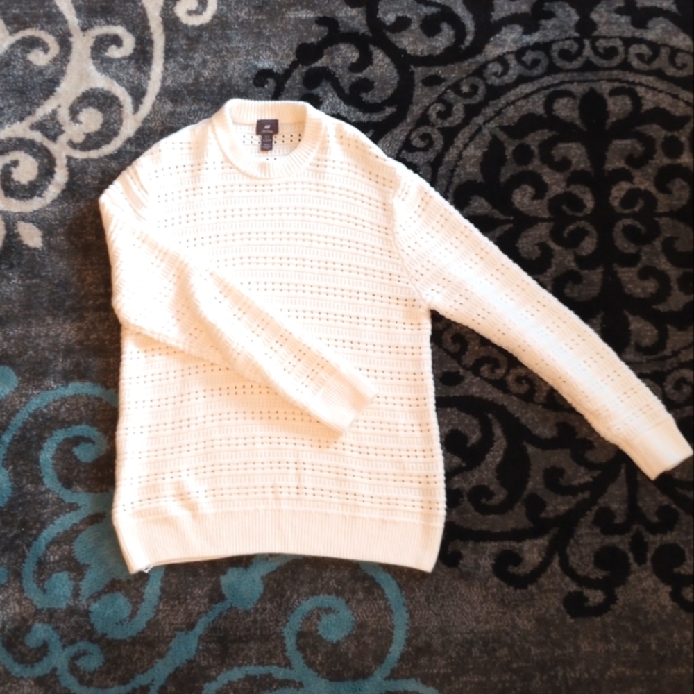 Oversized Cable Knit Sweater - M
